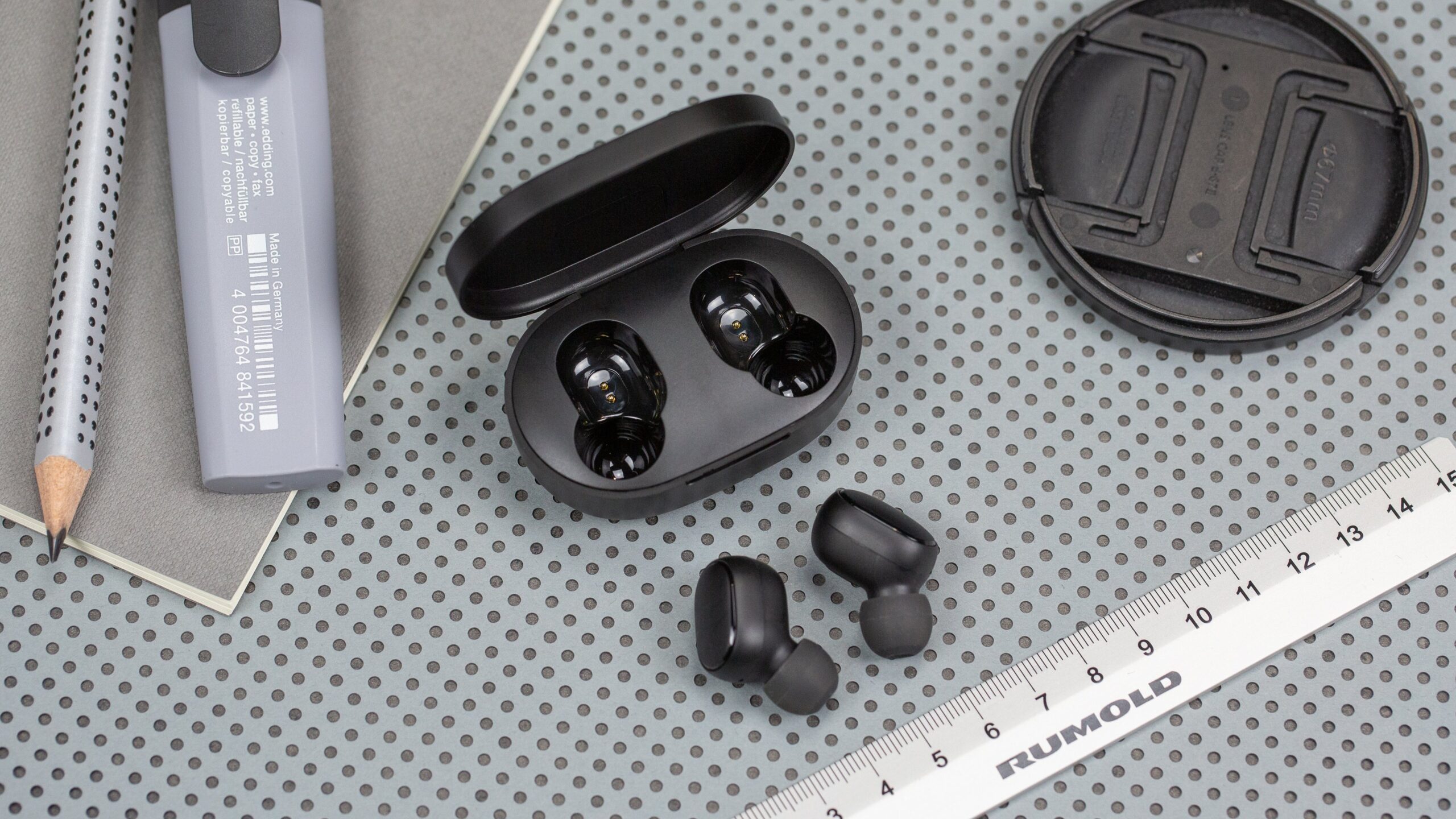 Xiaomi’den Kablosuz Kulaklık Bağlantı Yönteminde Devrim